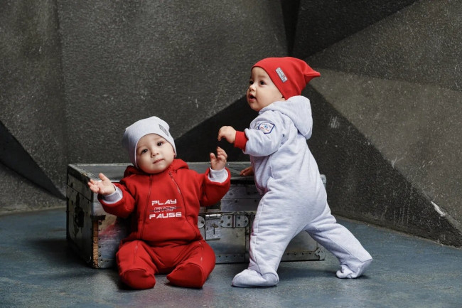 Комбинезон на синтепоне, красный, Больше пространства Комбинезон на синтепоне, красный, Больше пространства