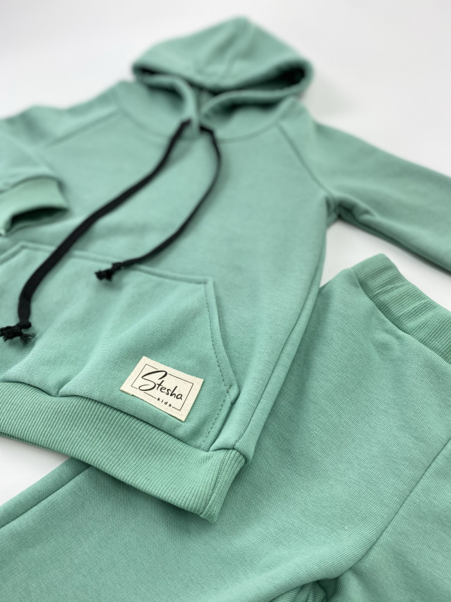 Костюм спортивный зеленый Костюм спортивный зеленый