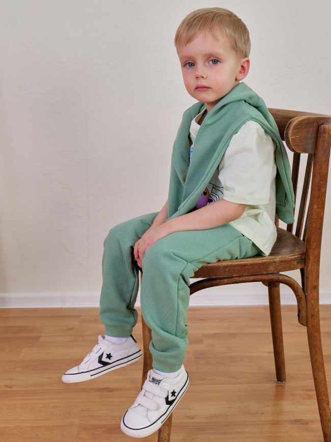 Костюм спортивный зеленый Костюм спортивный зеленый