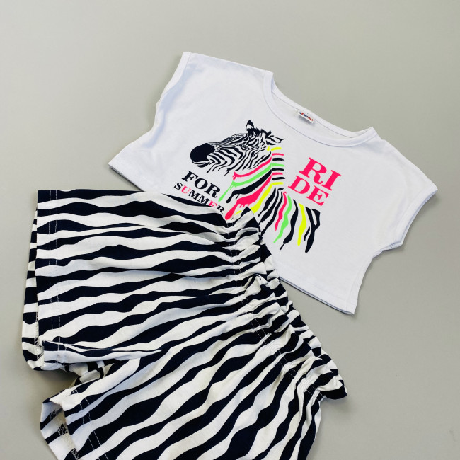 Комплект для девочки белый, Зебра (кроп-топ и шорты)