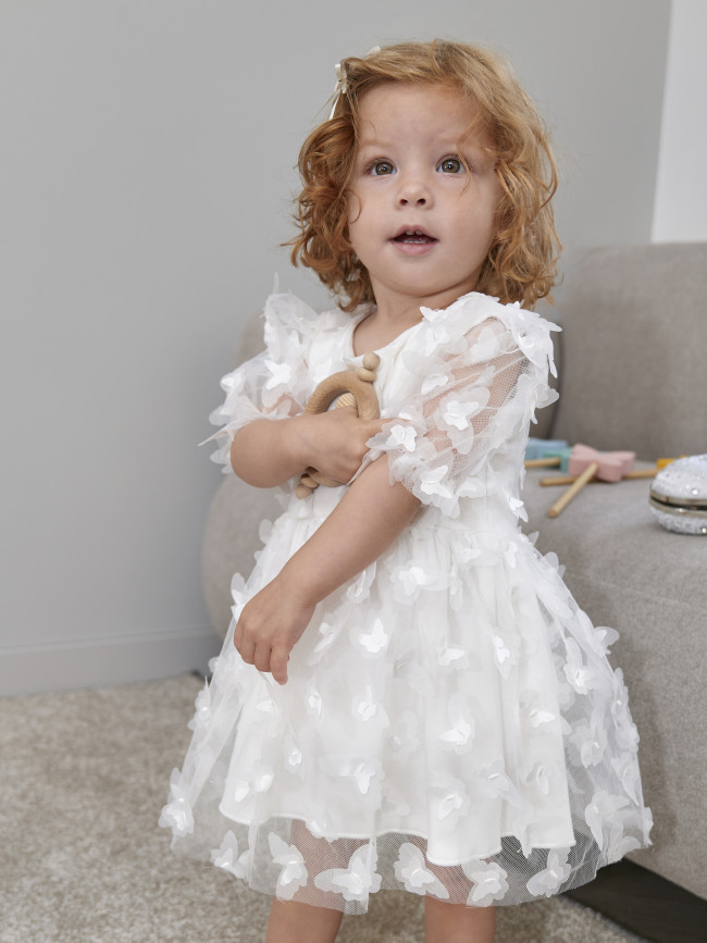 Нарядное белое платье, Бабочки