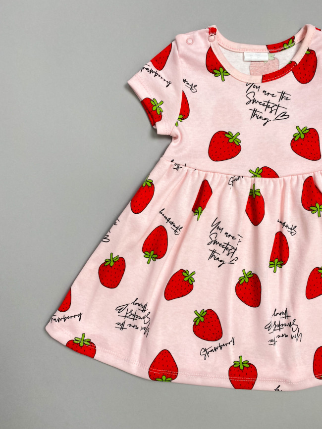 Платье с коротким рукавом Клубнички
