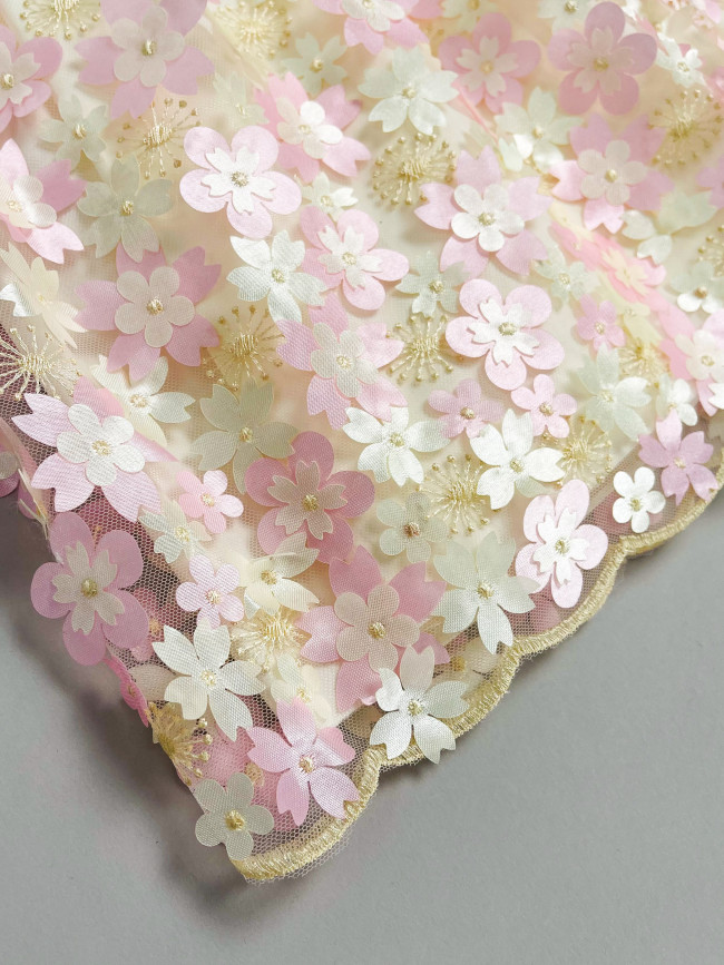 Длинное вечернее розовое платье, Фрейзии