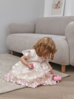 Длинное вечернее розовое платье, Фрейзии