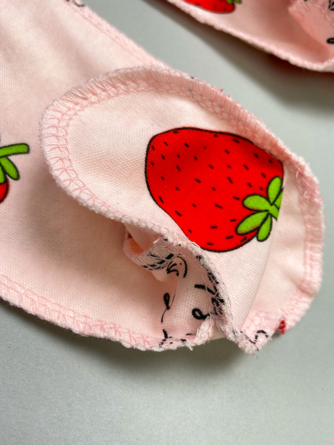 Комбинезон детский, розовый, Клубнички