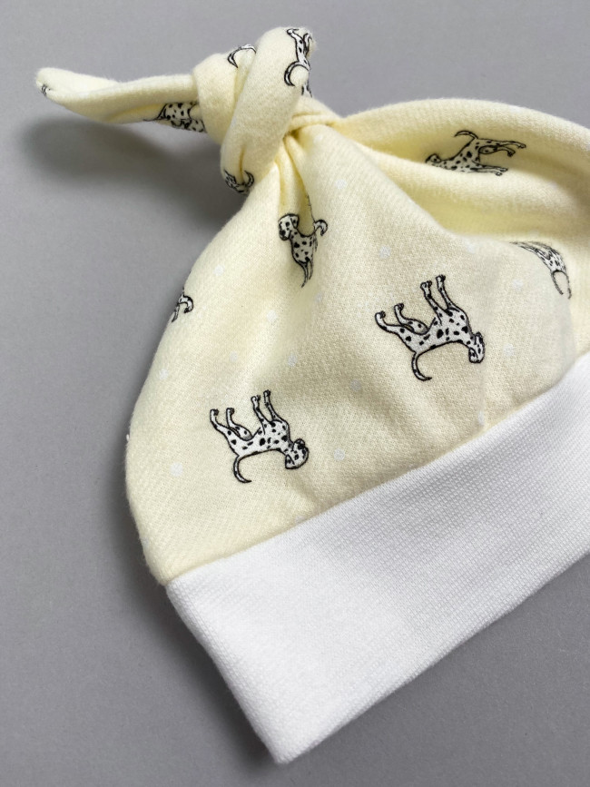 Шапочка детская фланелевая, желтая, Далматинцы Шапочка детская фланелевая, желтая, Далматинцы