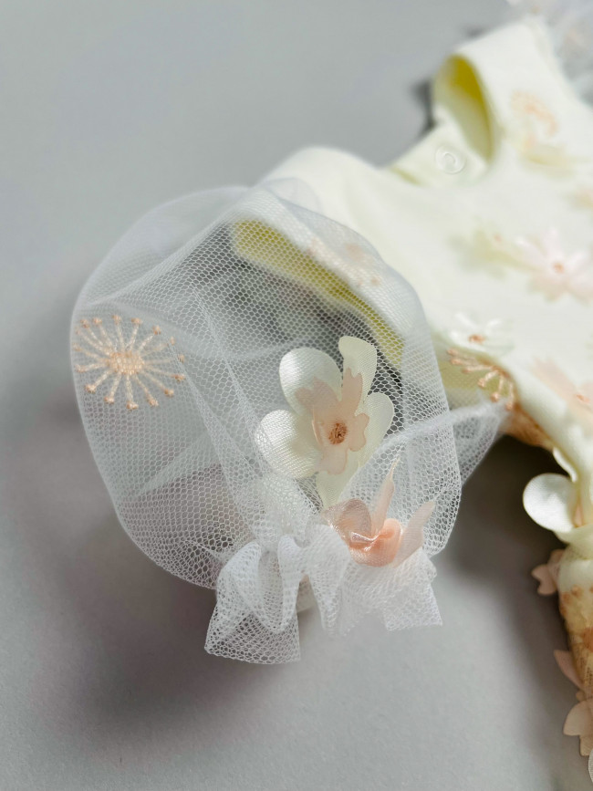 Короткое персиковое платье, Фрейзии