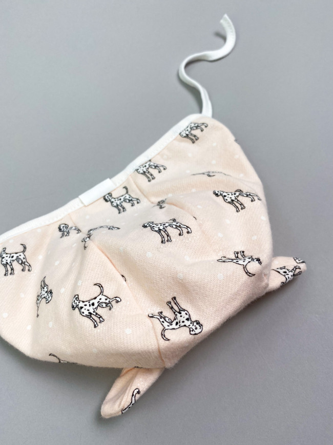 Чепчик детский фланелевый, розовый, Далматинцы Чепчик детский фланелевый, розовый, Далматинцы