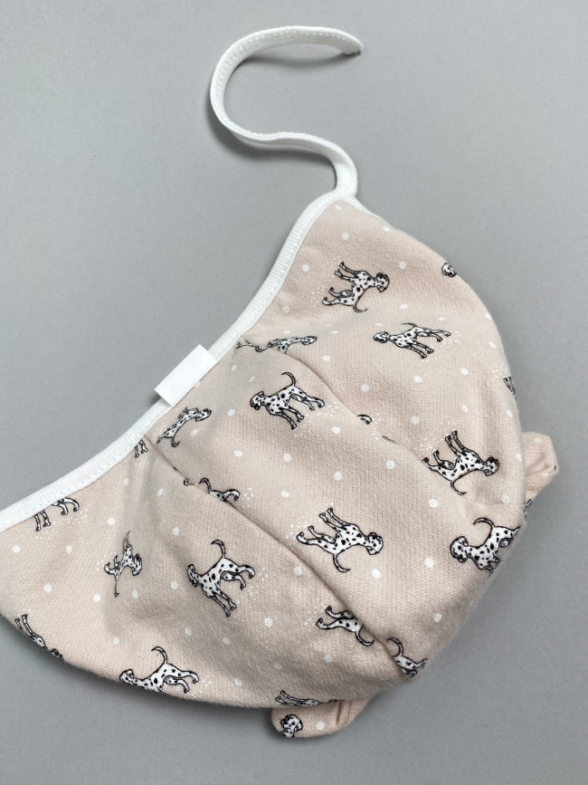 Чепчик детский фланелевый, какао, Далматинцы Чепчик детский фланелевый, какао, Далматинцы