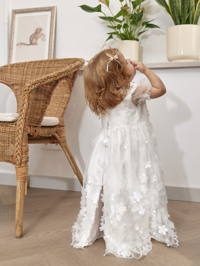 Длинное вечернее белое платье, Фрейзии