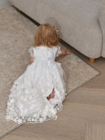 Длинное вечернее белое платье, Фрейзии