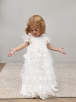 Длинное вечернее белое платье, Фрейзии