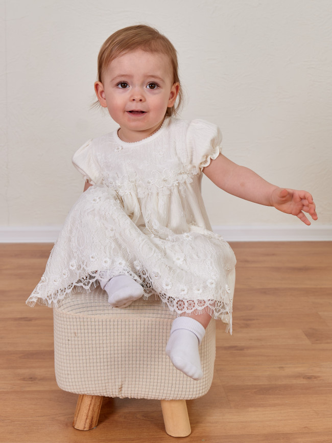 Нарядное молочное платье, Нежный букет с бабочками Нарядное молочное платье, Нежный букет с бабочками