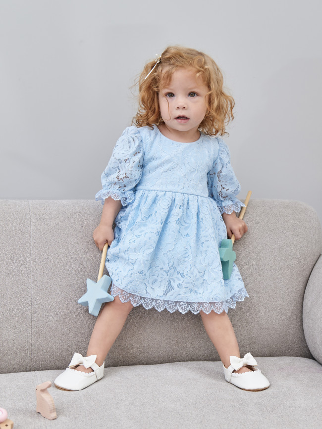 Нарядное детское платье, Цветущая роза, голубое