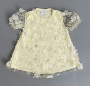 Нарядное желтое платье, Ромашки