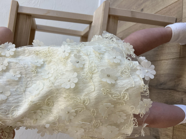 Нарядное желтое платье, Ромашки