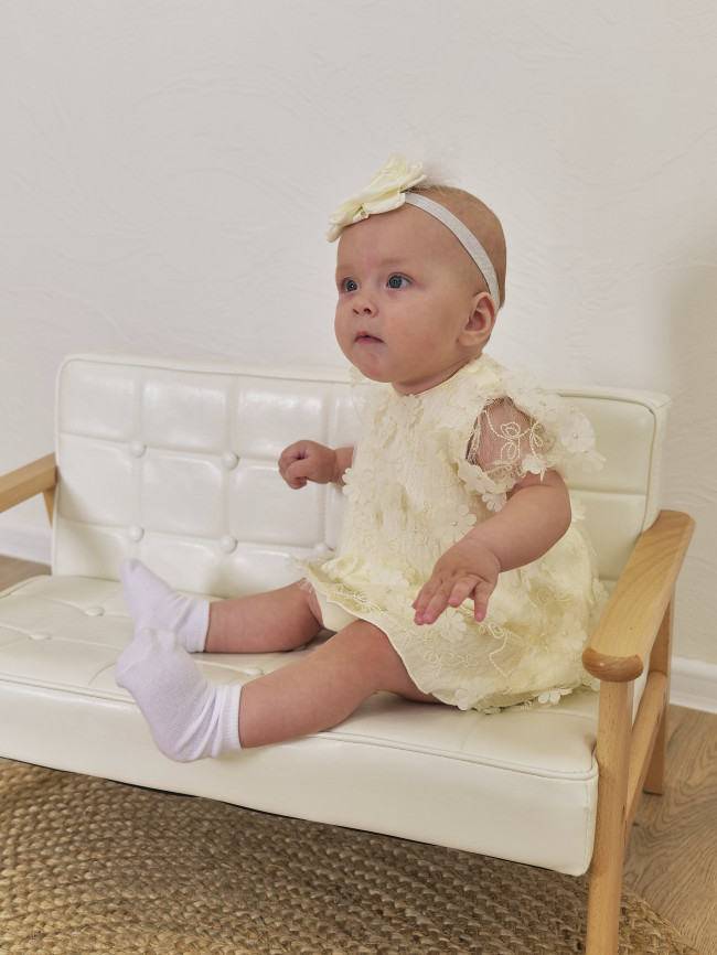 Нарядное желтое платье, Ромашки