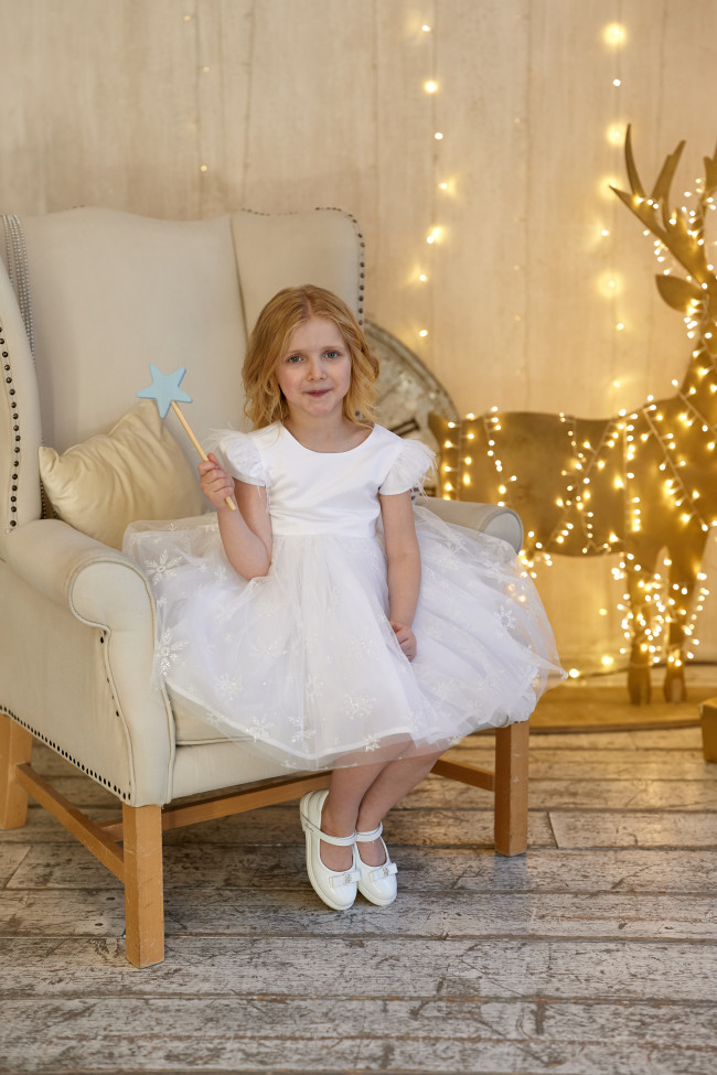 Нарядное белое платье, Снежинка