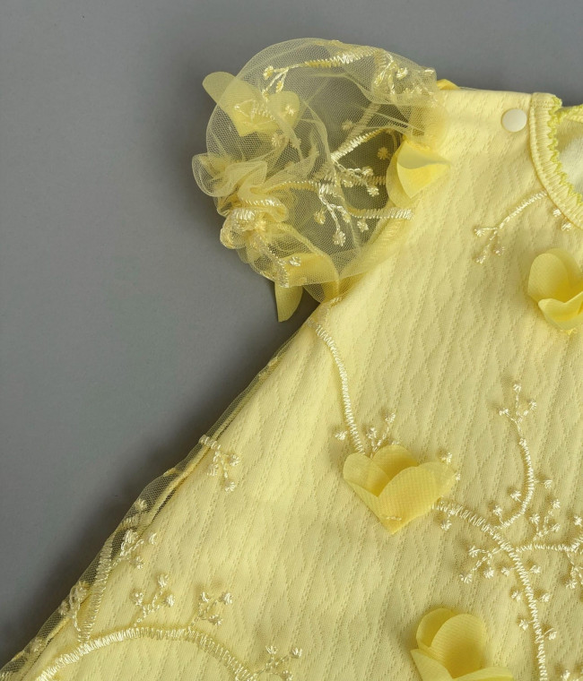 Нарядное желтое платье, Лютики
