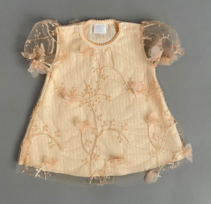 Нарядное персиковое платье, Лютики