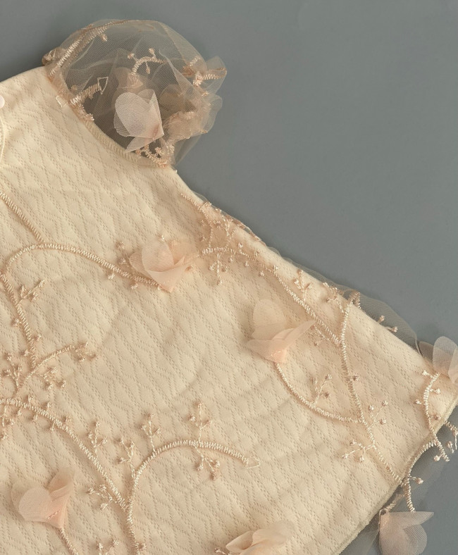 Нарядное персиковое платье, Лютики