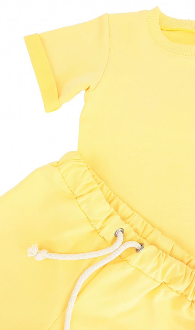 Костюм летний желтый