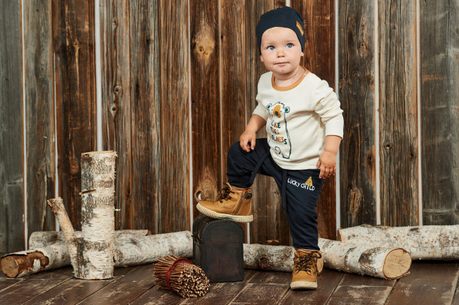 Футболка с длинным рукавом для мальчика, бежевая, Зимние каникулы Футболка с длинным рукавом для мальчика, бежевая, Зимние каникулы