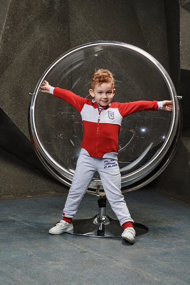 Брюки детские, серые, Больше пространства