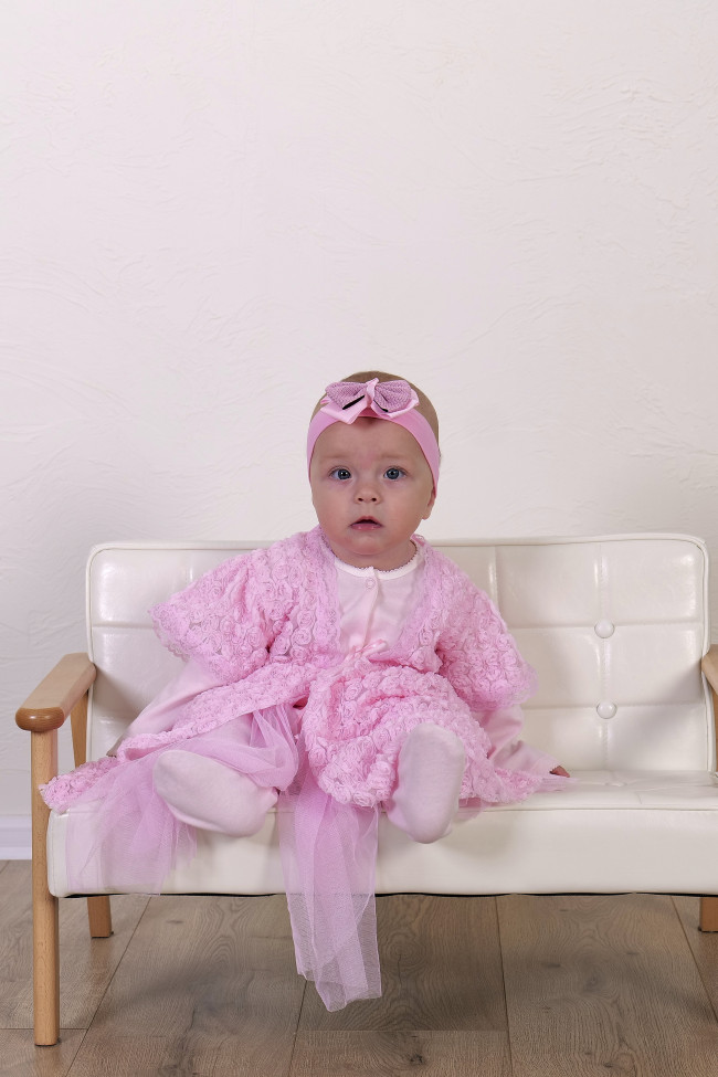 Нарядный комплект для девочки: комбинезон с пеньюаром, розовый, Цветочная фантазия
