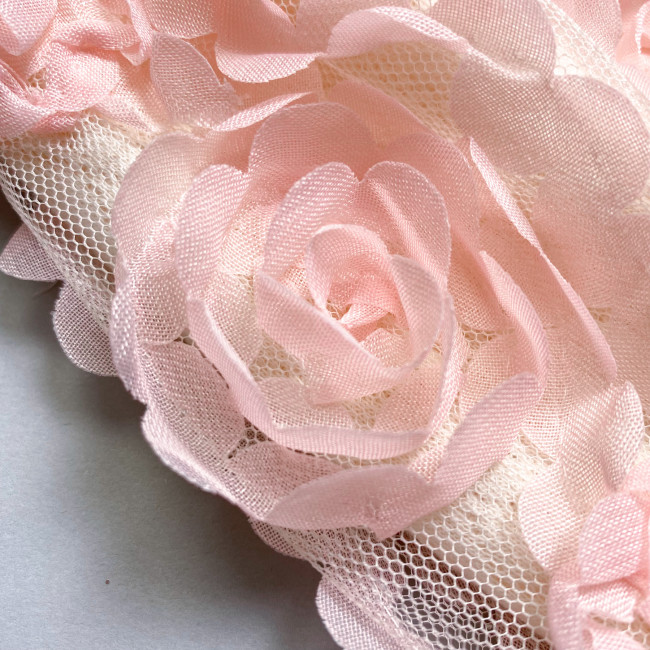 Нарядное розовое детское платье, Пышные розочки Нарядное розовое детское платье, Пышные розочки