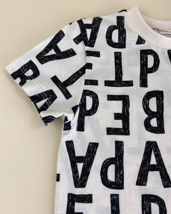 Футболка, Алфавит