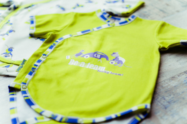 Боди детский с коротким рукавом, зеленый, коллекция Маленький гонщик Боди детский с коротким рукавом, зеленый, коллекция Маленький гонщик