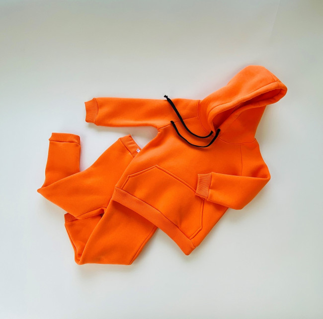 Костюм спортивный, утепленный, оранжевый Костюм спортивный, утепленный, оранжевый