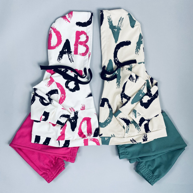 Костюм спортивный, зеленый, Граффити