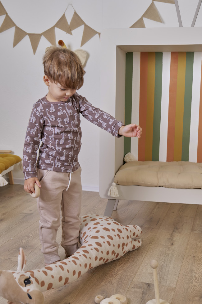 Джемпер, Шоколадные жирафы Джемпер, Шоколадные жирафы