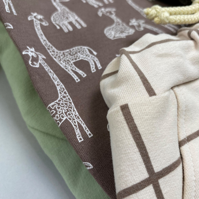 Футболка, Шоколадные жирафы