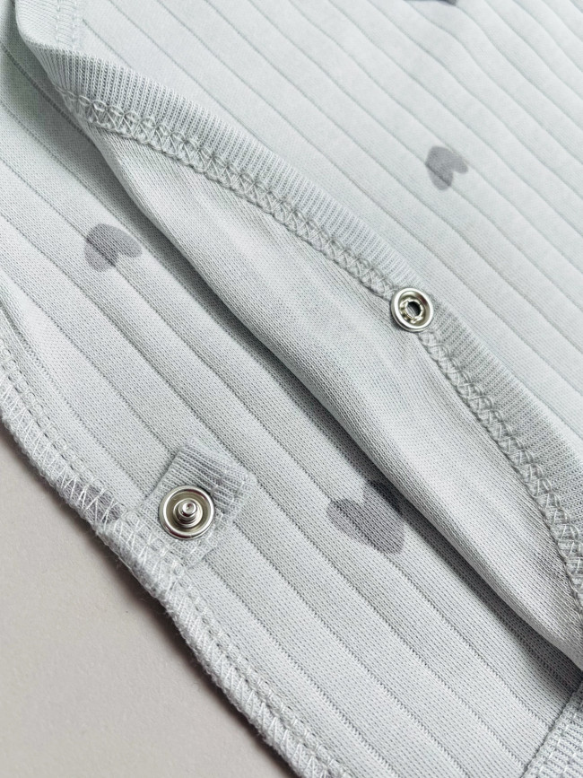 Набор распашонок для новорожденных малышей, Ванилька, Мамино сердечко Набор распашонок для новорожденных малышей, Ванилька, Мамино сердечко