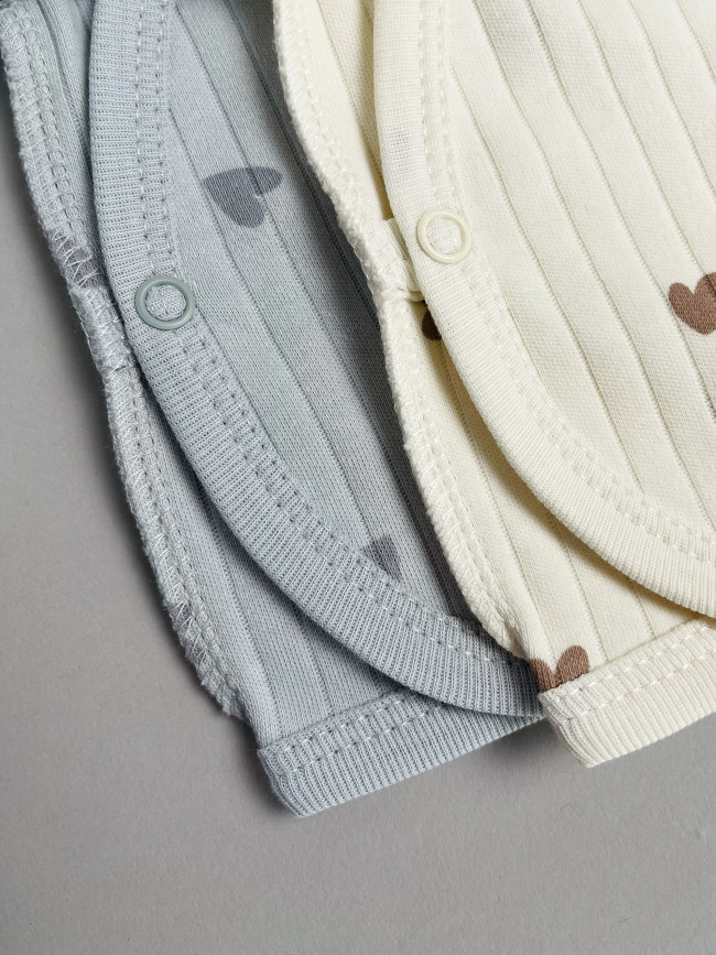 Набор распашонок для новорожденных малышей, Ванилька, Мамино сердечко Набор распашонок для новорожденных малышей, Ванилька, Мамино сердечко