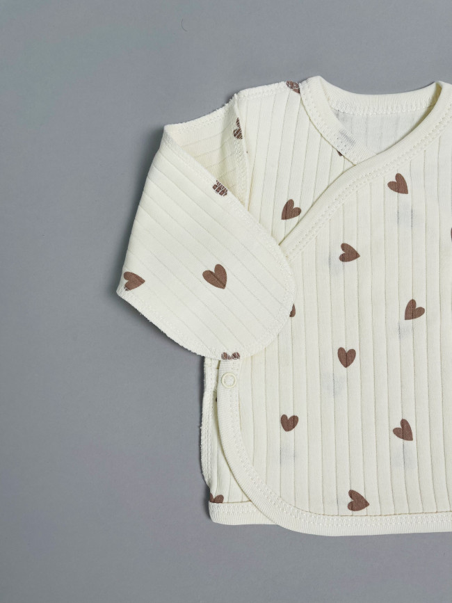 Набор распашонок для новорожденных малышей, Ванилька, Мамино сердечко Набор распашонок для новорожденных малышей, Ванилька, Мамино сердечко