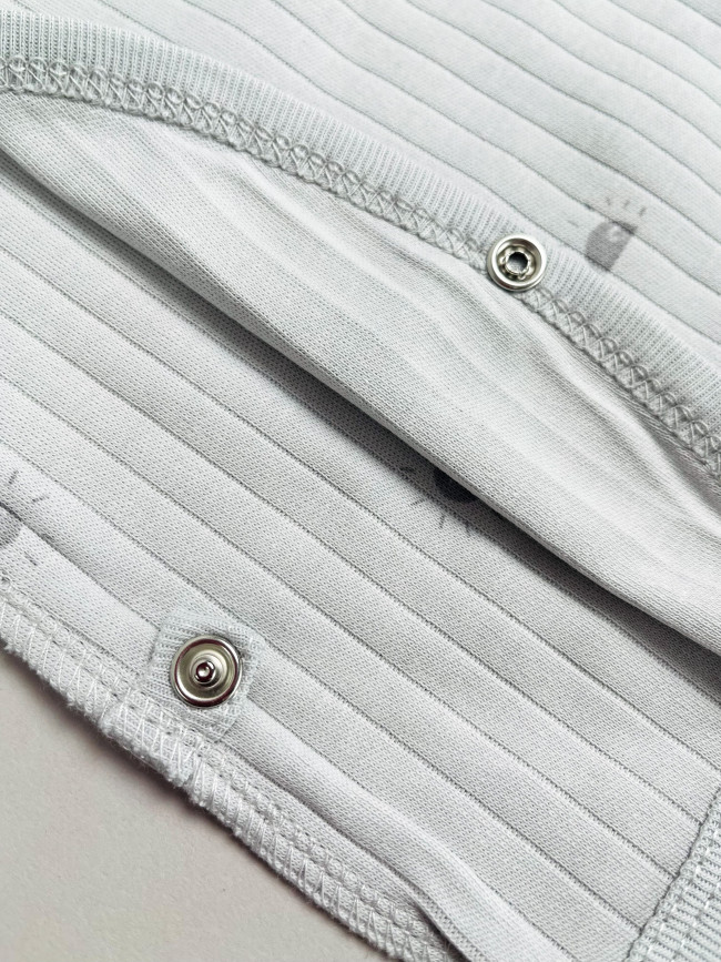 Набор распашонок для новорожденных малышей, Ванилька, Первая звезда  Набор распашонок для новорожденных малышей, Ванилька, Первая звезда