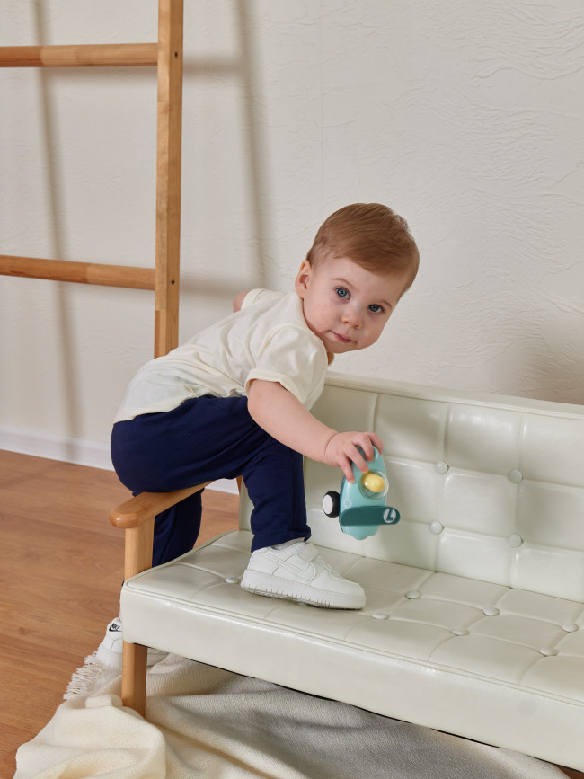 Футболка c коротким рукавом Dino Friday, молочная